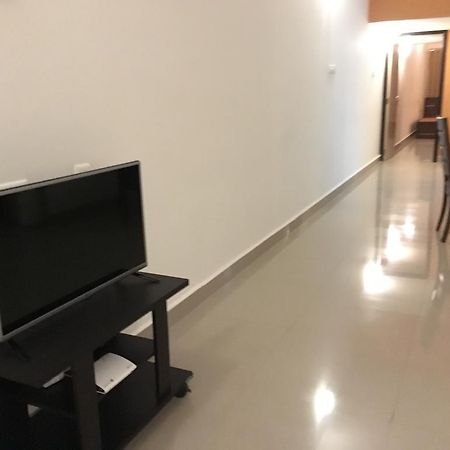 Jyothi Suites Tiruchirappalli Kültér fotó