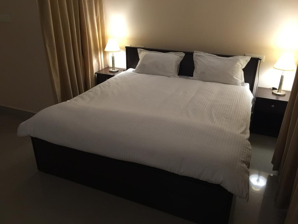 Jyothi Suites Tiruchirappalli Kültér fotó