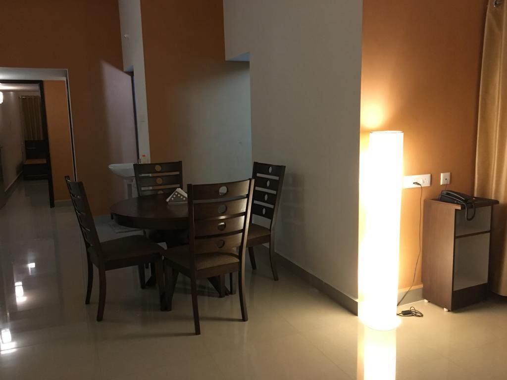 Jyothi Suites Tiruchirappalli Kültér fotó