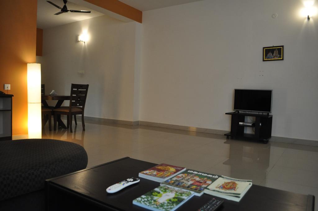 Jyothi Suites Tiruchirappalli Kültér fotó